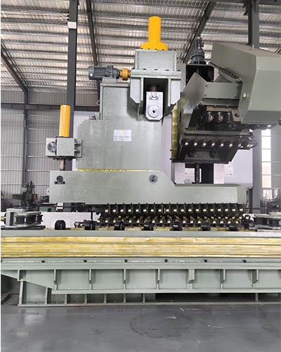assembly-of-forming-machine-of02.jpg